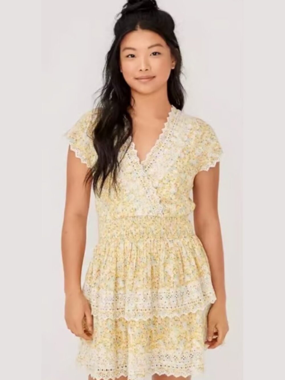 American Eagle Garden Party Wrap Dress M Yellow Floral Ruffle Lace Spring